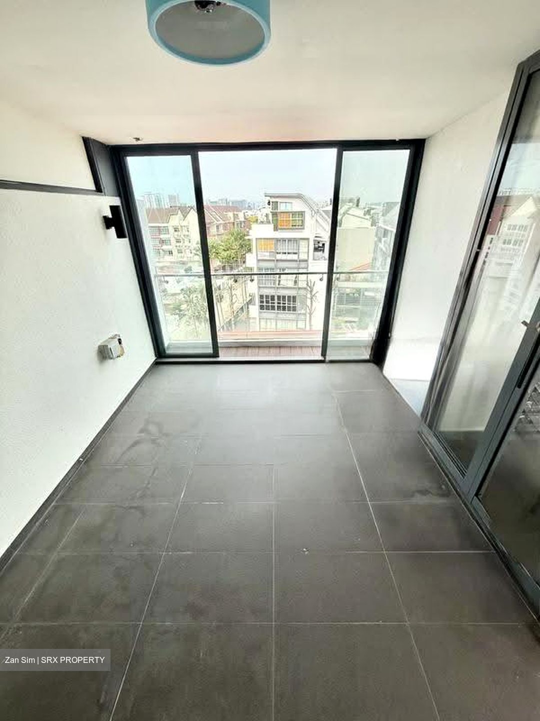 Emprado Suites (D15), Apartment #614651281